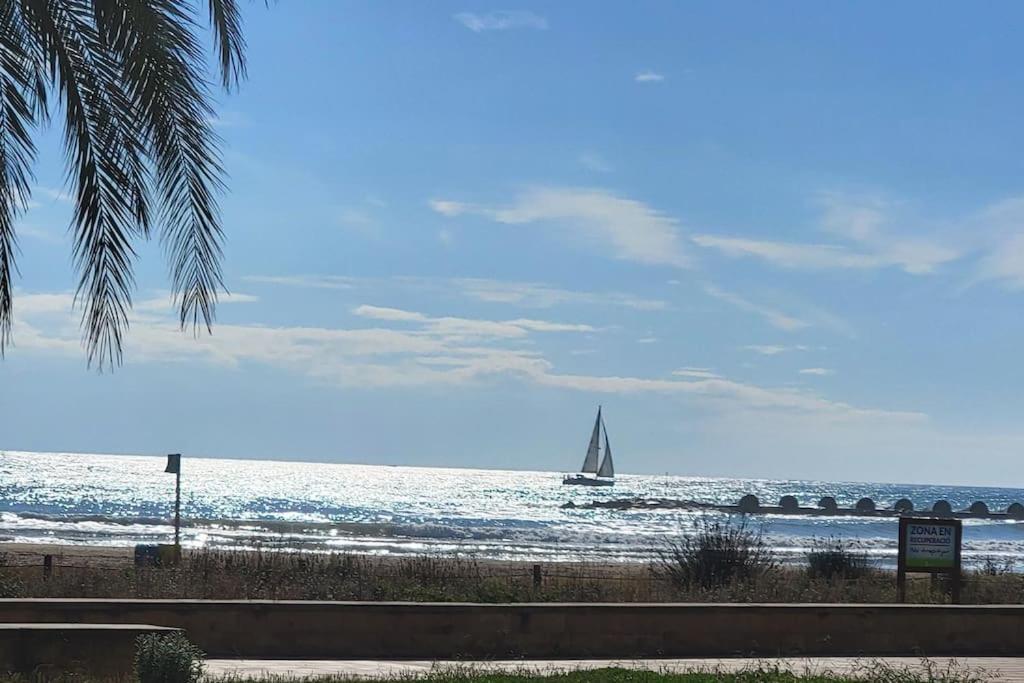 Nice Beachside 2-Bd Apt Near Barcelona Cunit Dış mekan fotoğraf